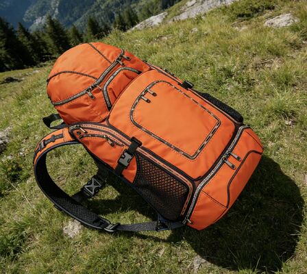 Wasserdichte Polyester-Sporttasche im Freien mit individuellen Farben und Mesh-Back-Panel für Atmung